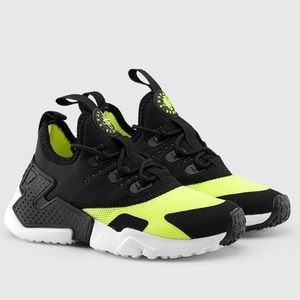 black huaraches preschool